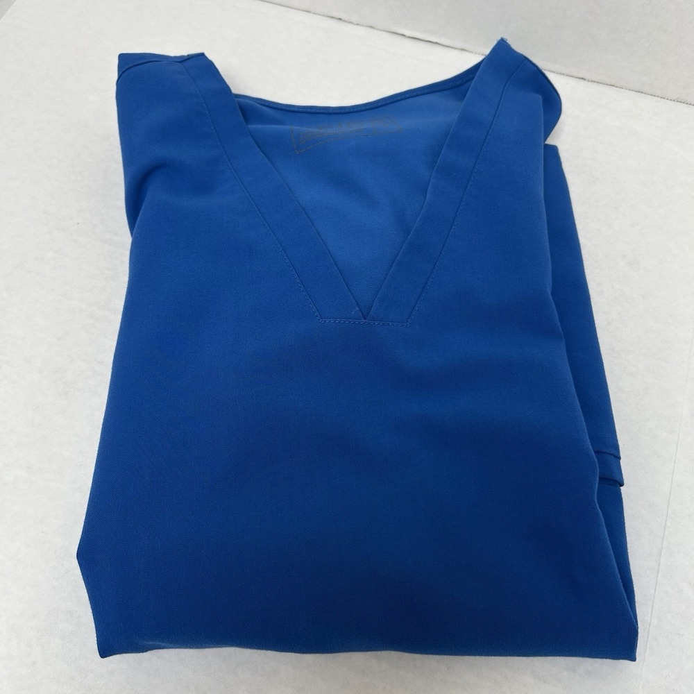 FIGS Women's Casma Three-Pocket Scrub Top Size Medium Style‎ #FW1100 PO #1289
